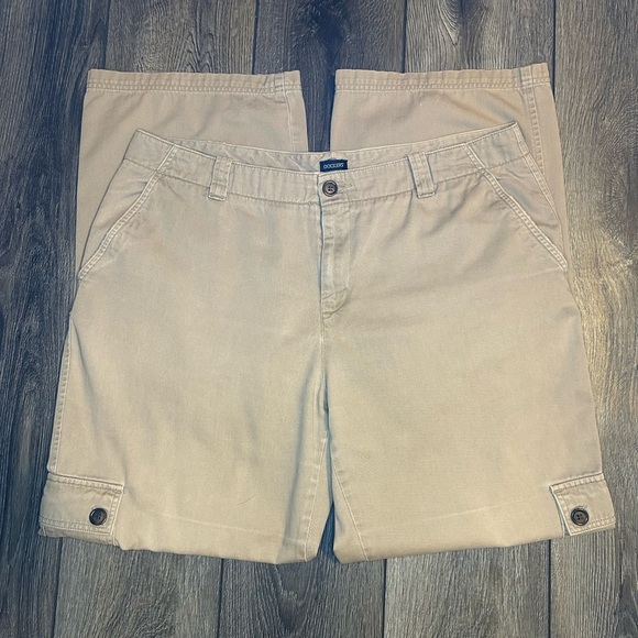 Dockers Women’s Cargo Pants Size 16 Khaki Beige Cotton Relaxed Fit - Picture 6 of 16